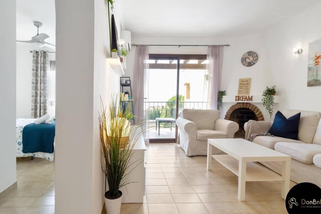 Sea View Apartment In Benalmadena La Capellania エクステリア 写真